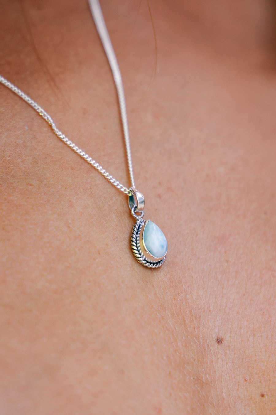 Collar Palawan Larimar