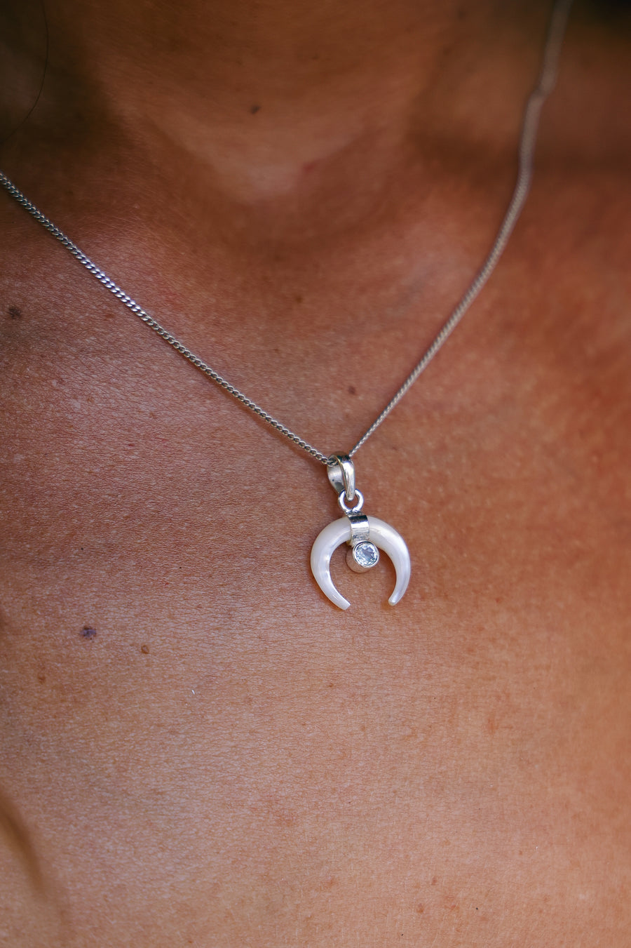 Collar plata 925 con topacio piedra natural  diseño exclusivo elegante único hecho a mano colgante de nacar joyería fina