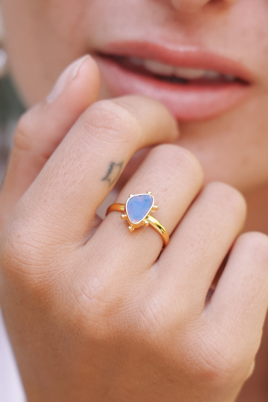 Anillo Creta Ópalo - Bañado en Oro 22k