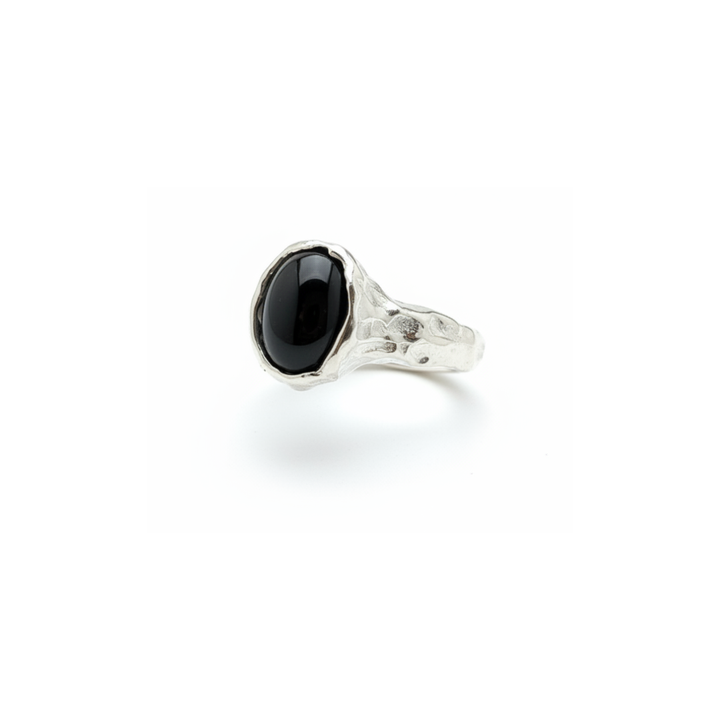 Anillo Cabo Verde Onix Plata 925 - joya artesanal Nomada Soul, plata 925, piedra natural, hecho a mano en Bali - vista frontal